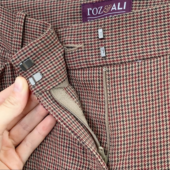 🌸ROZ & ALI Brown & Red Houndstooth Dress Pants 6 - Picture 7 of 13